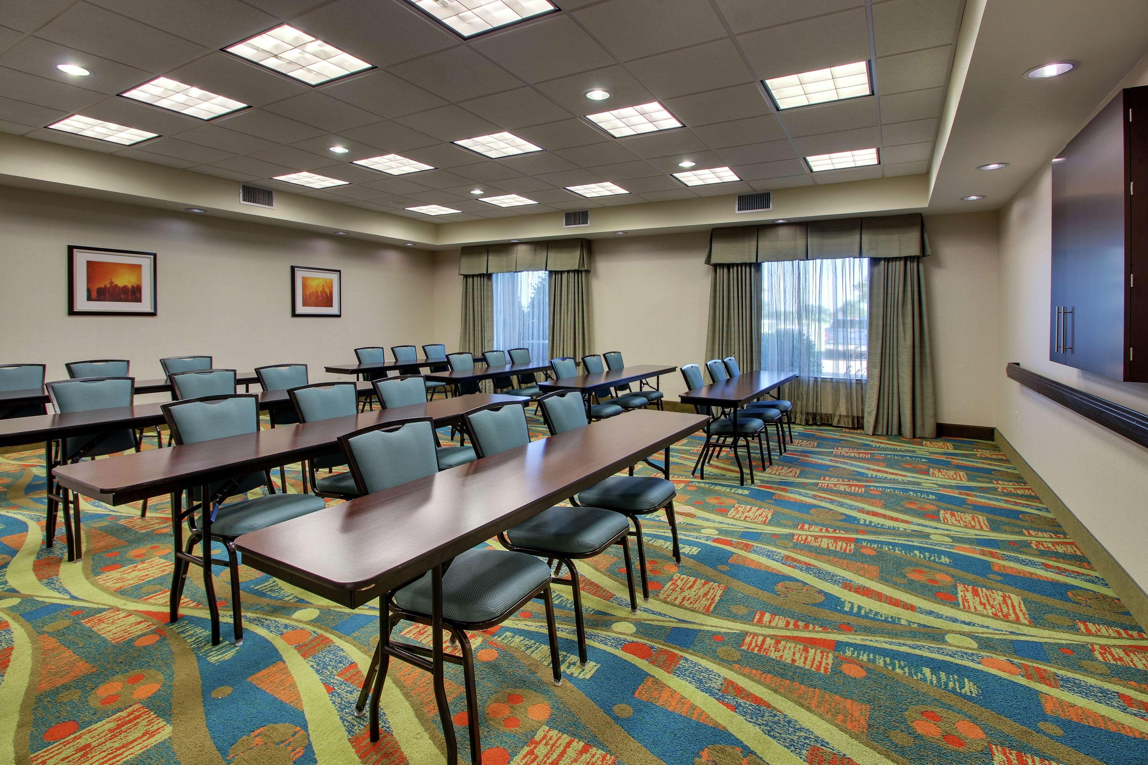 Hampton Inn Vernon מראה חיצוני תמונה