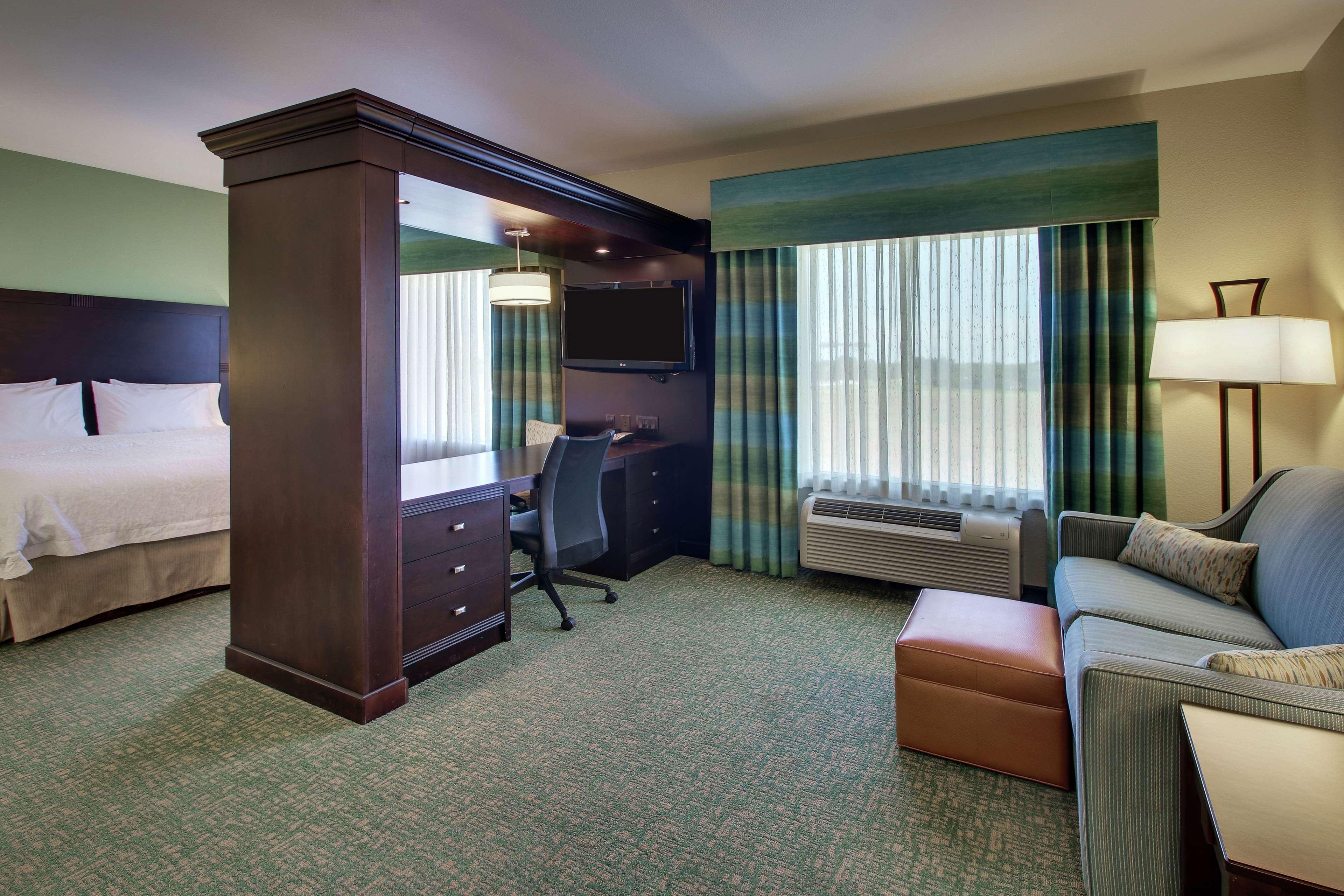 Hampton Inn Vernon מראה חיצוני תמונה